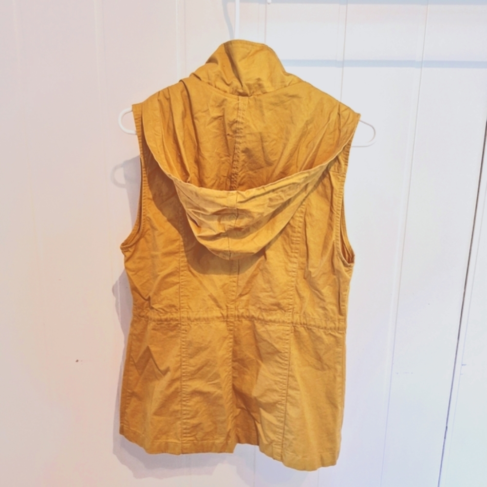 LOVE TREE Mustard Yellow Womens Vest Size S Very Good Condition Fall Fashion - Picture 2 of 3
